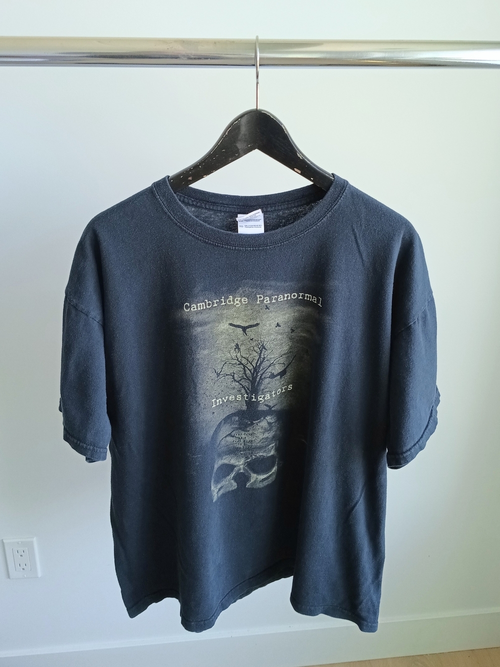 VTG Y2K Cambridge Paranormal Investigators Goth Skull Shirt XL Edgar Allan Poe